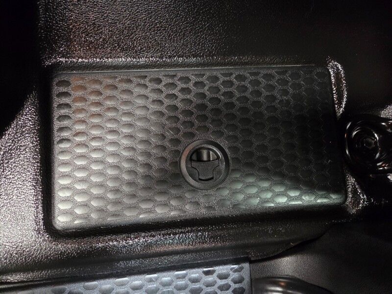 2018 Ram 3500 SLT Long Bed 6.7L Diesel Backup Camera Gooseneck Ball FREE WARRANTY Arlington TX