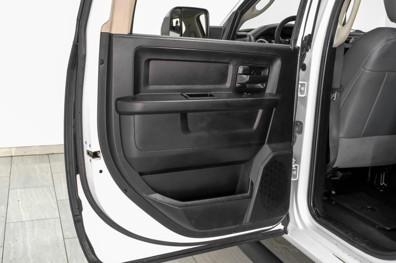 2018 Ram 3500 TRADESMAN CREW CAB 4WD 5.7L HEMI AUTOMATIC VINYL SEATS BLUETOOTH Carrollton TX