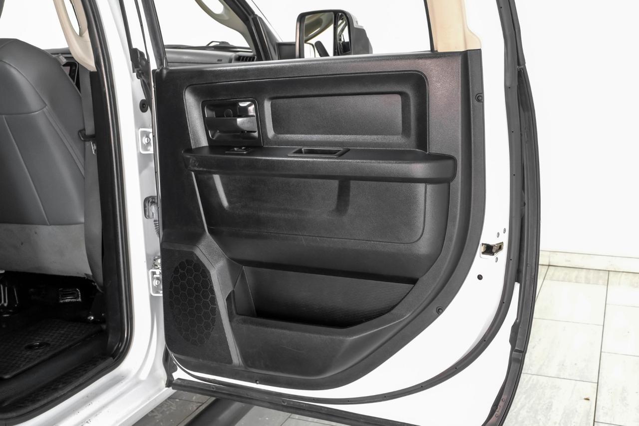 2018 Ram 3500 TRADESMAN CREW CAB 4WD 5.7L HEMI AUTOMATIC VINYL SEATS BLUETOOTH Carrollton TX
