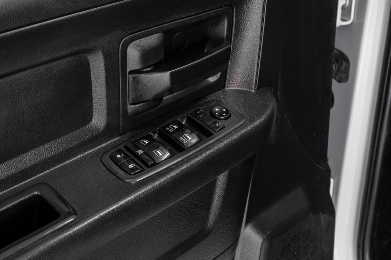 2018 Ram 3500 TRADESMAN CREW CAB 4WD 5.7L HEMI AUTOMATIC VINYL SEATS BLUETOOTH Carrollton TX