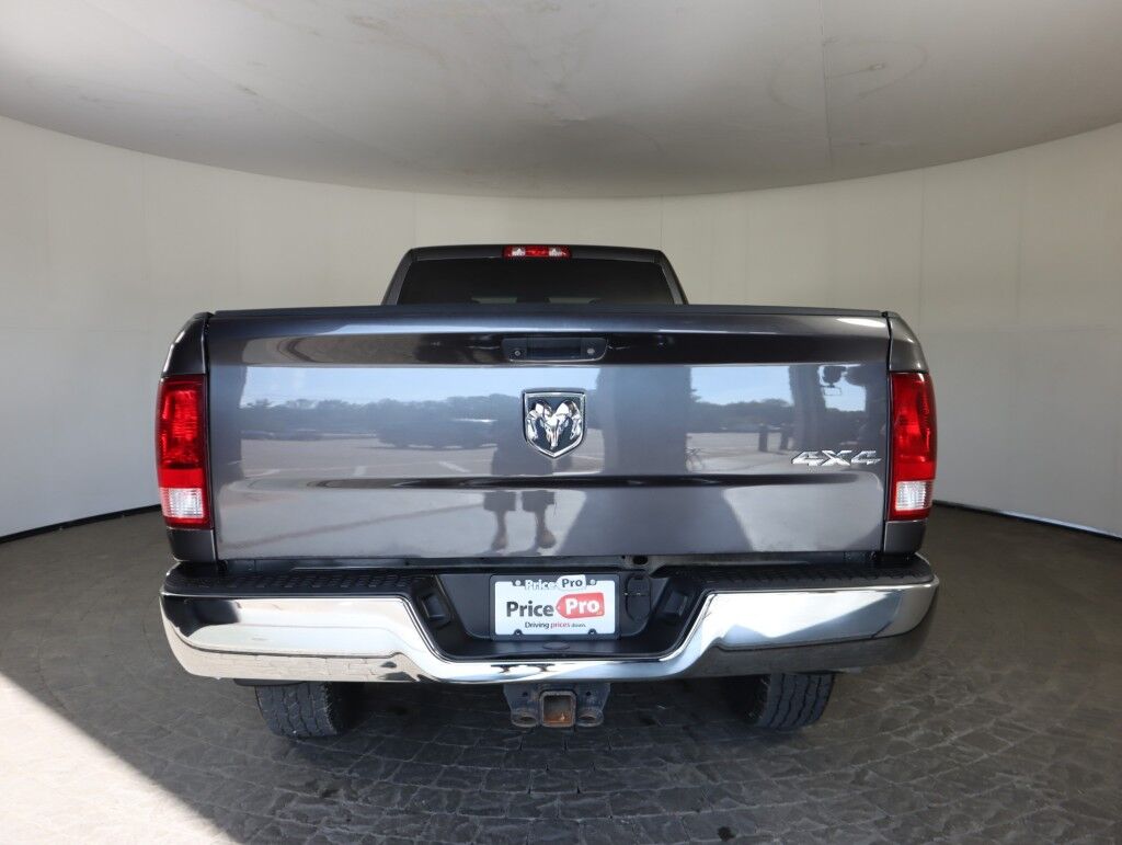 2018 Ram 3500 Tradesman 4x4 Crew Cab 8&apos; Box Maumee OH