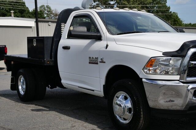 2018 Ram 3500 Tradesman / KNAPHEIDE FLATBED BODY / DRW / Diesel / AISIN! High Point NC