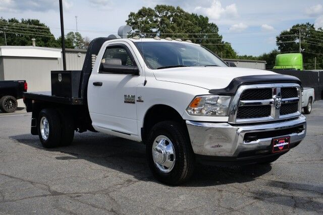 2018 Ram 3500 Tradesman / KNAPHEIDE FLATBED BODY / DRW / Diesel / AISIN! High Point NC