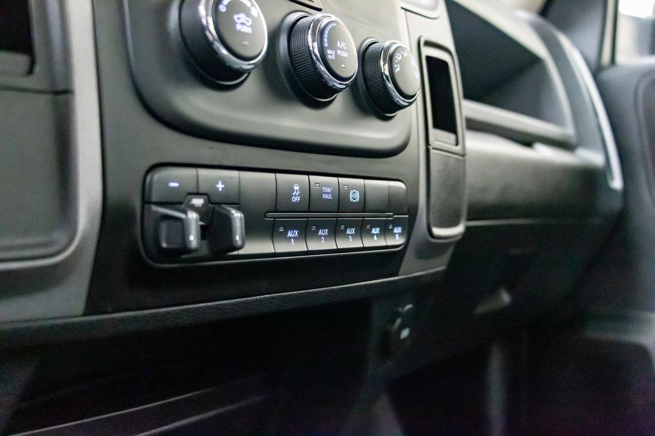 2018 Ram 4500 Chassis 4x4 Reg Cab ST Dually Diesel AISIN Red Deer AB