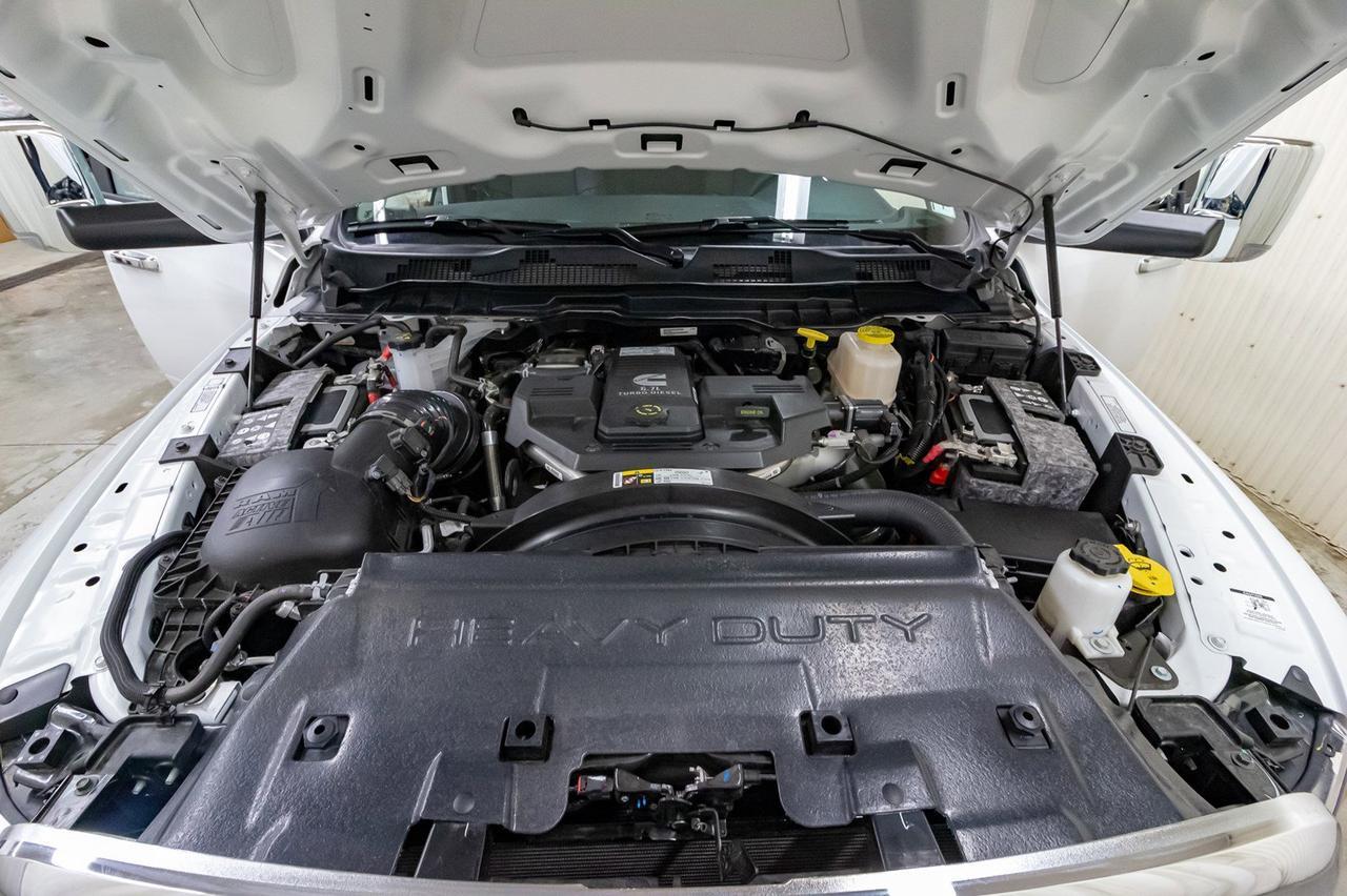 2018 Ram 5500 4x4 Crew Cab Laramie Picker Diesel Aisin Red Deer AB