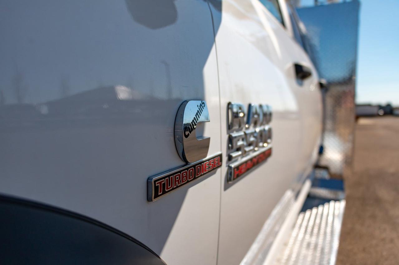 2018 Ram 5500 4x4 Crew Cab SLT Mechanic Box Diesel Aisin Red Deer AB