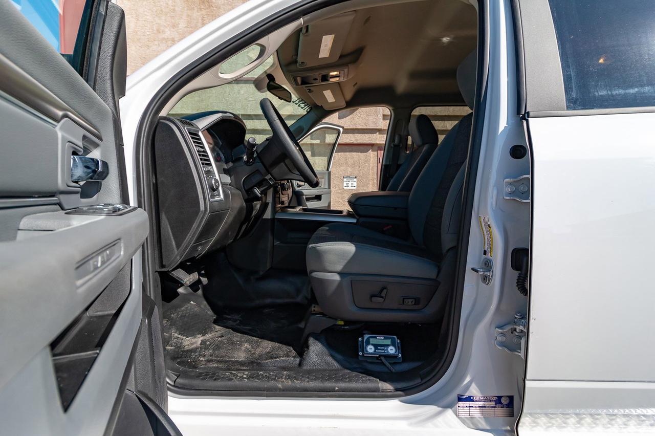 2018 Ram 5500 4x4 Crew Cab SLT Mechanic Box Diesel Aisin Red Deer AB