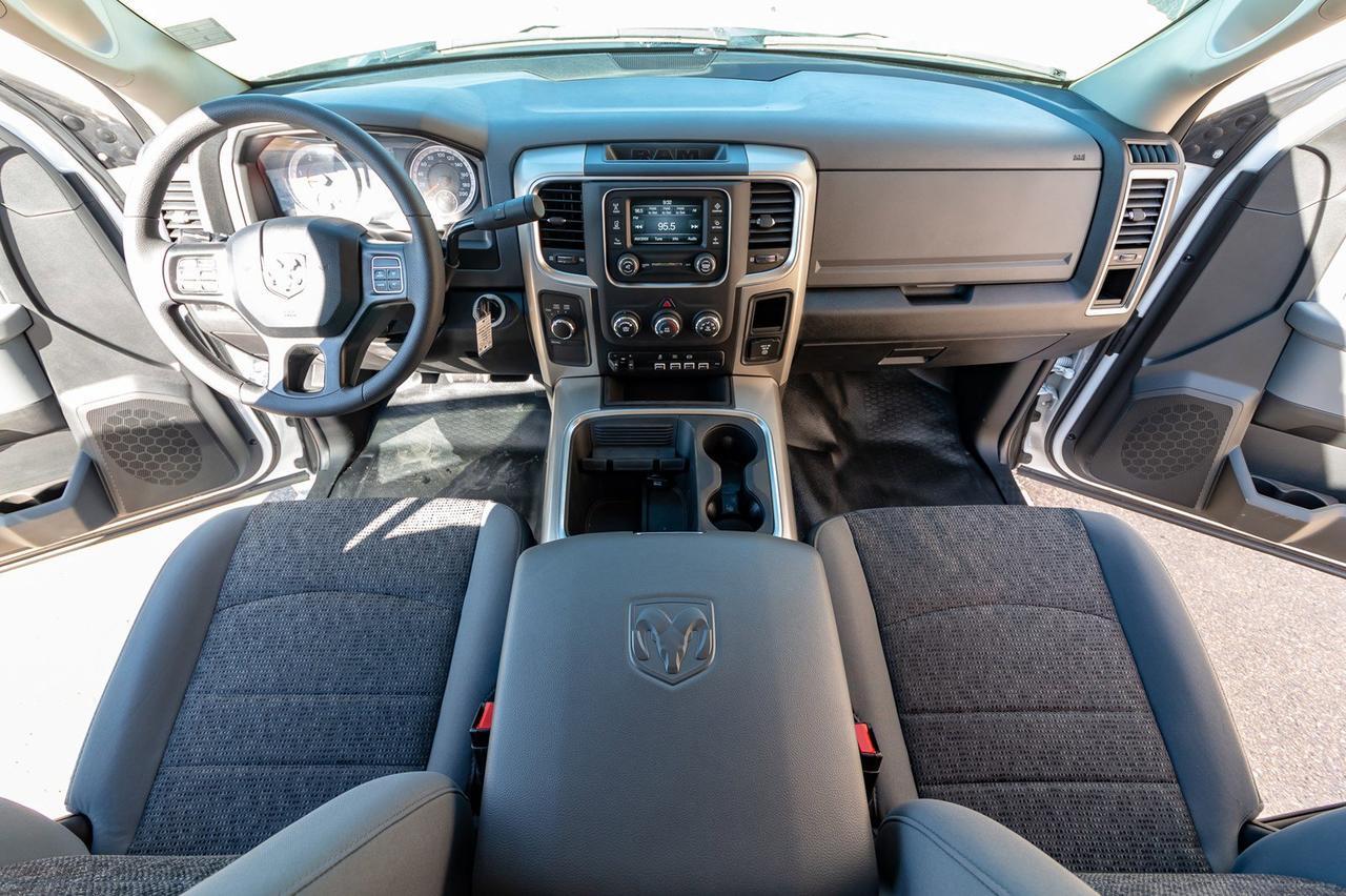 2018 Ram 5500 4x4 Crew Cab SLT Mechanic Box Diesel Aisin Red Deer AB