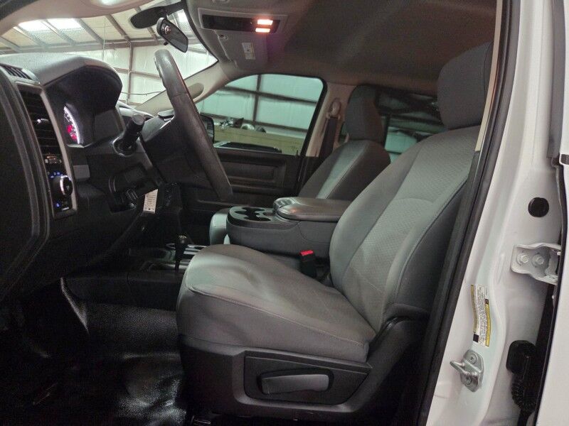 2018 Ram 5500 Chassis Cab Tradesman 4WD 6.7L Diesel AISIN Flatbed Dually Gooseneck Arlington TX