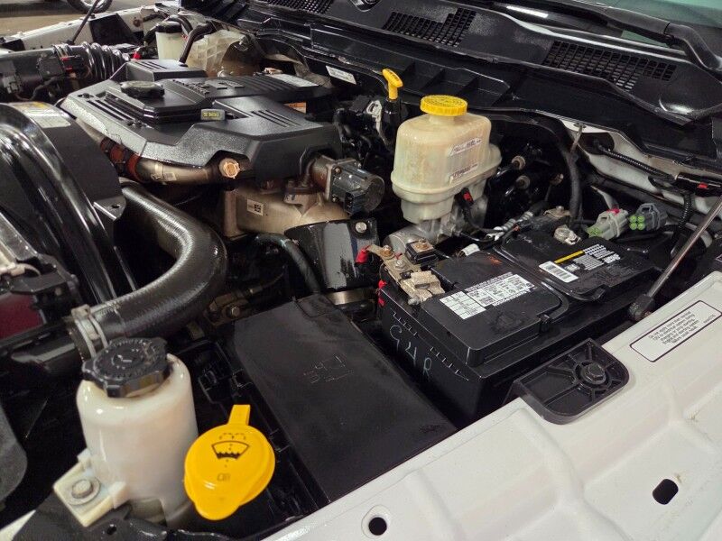 2018 Ram 5500 Chassis Cab Tradesman 4WD 6.7L Diesel AISIN Flatbed Dually Gooseneck Arlington TX