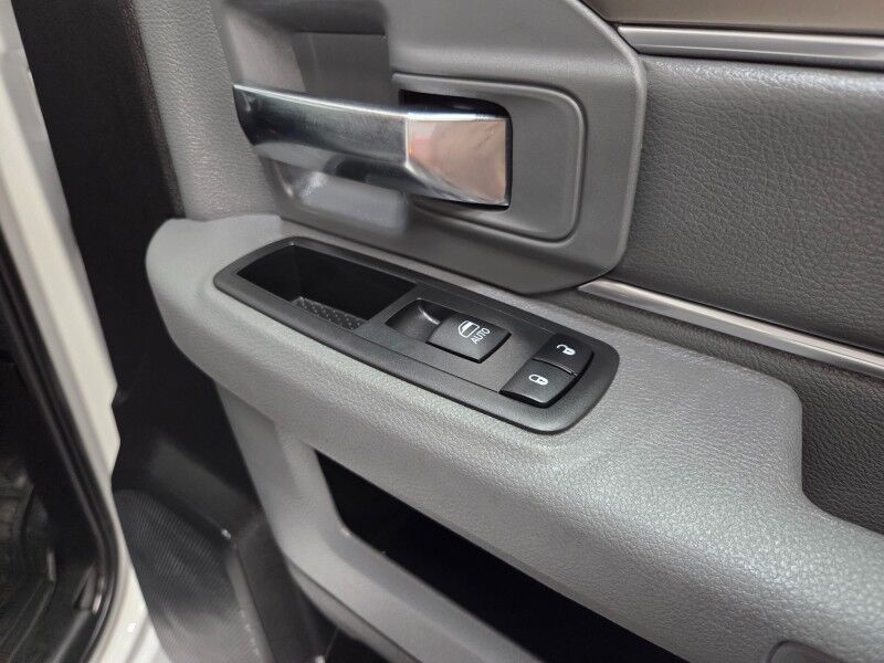 2018 Ram 5500 Tradesman 2WD Flatbed Dually 6.7L Diesel AISIN Transmission FREE WARRANTY Arlington TX