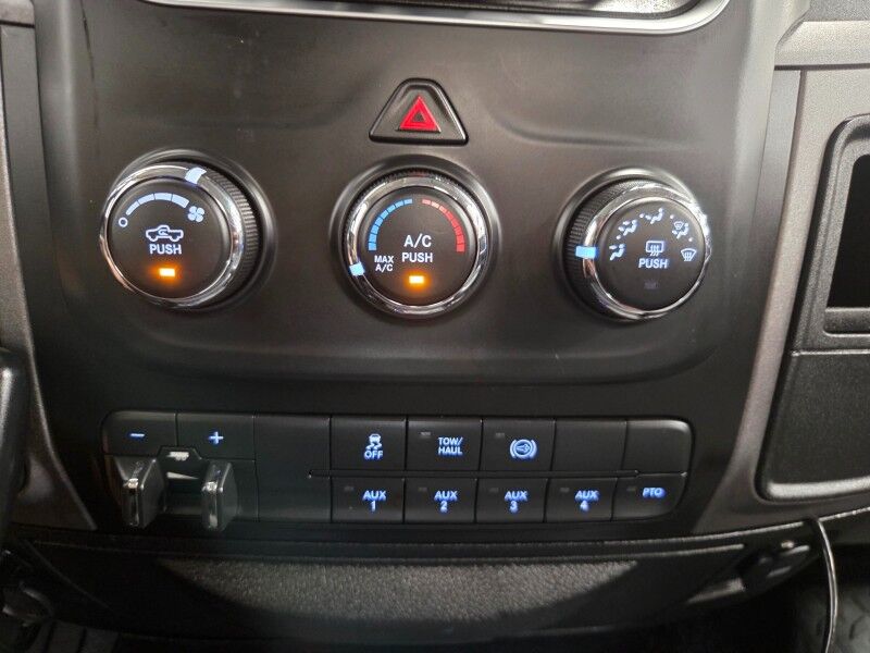 2018 Ram 5500 Tradesman 2WD Flatbed Dually 6.7L Diesel AISIN Transmission FREE WARRANTY Arlington TX