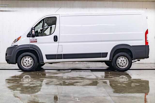 2018 Ram ProMaster 1500 Low Roof Cargo Van BCam Red Deer AB