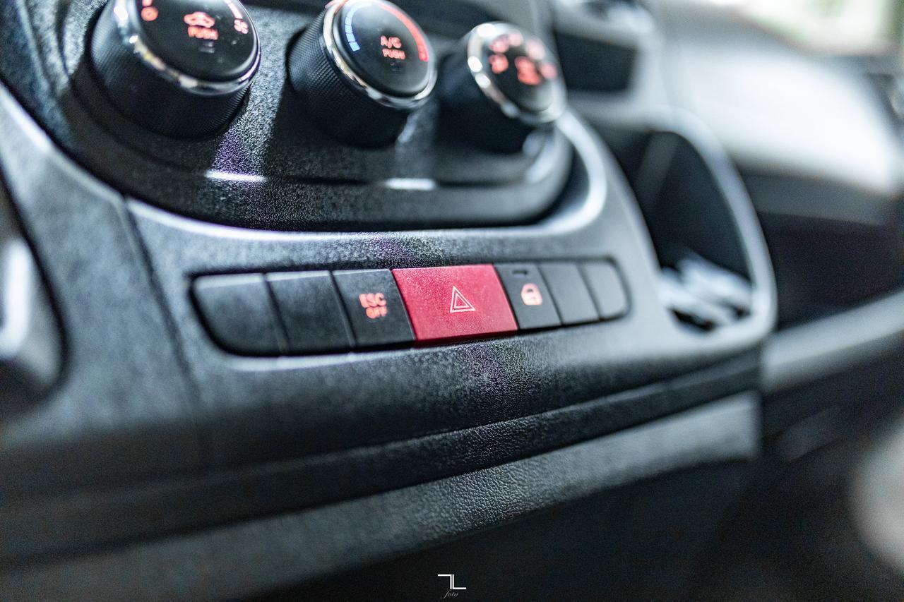 2018 Ram ProMaster 1500 Low Roof Cargo Van BCam Red Deer AB