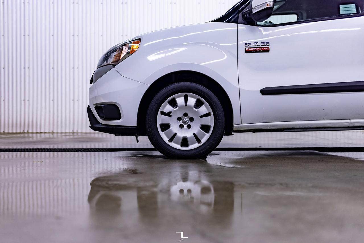 2018 Ram ProMaster City SLT Cargo Van BCam Red Deer AB