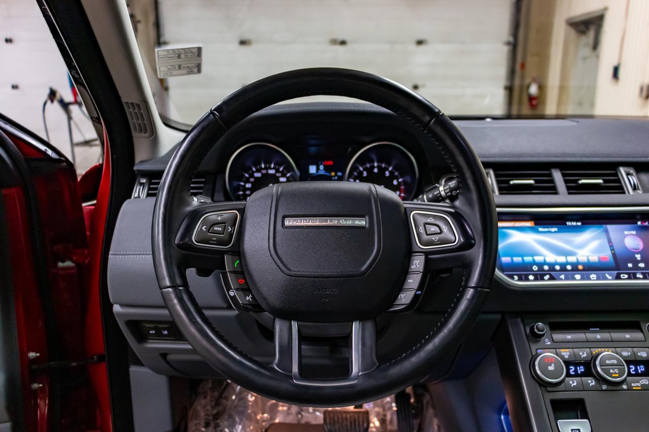 2018 Range Rover Evoque AWD HSE Leather Roof Nav BCam Red Deer AB