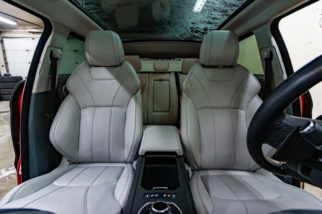 2018 Range Rover Evoque AWD HSE Leather Roof Nav BCam Red Deer AB