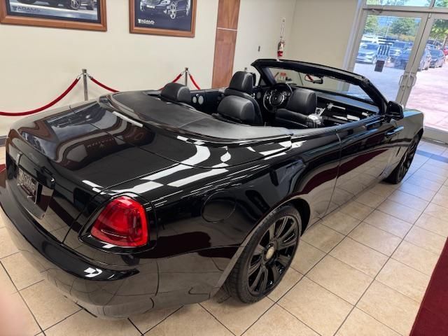 2018 Rolls-Royce Dawn Base