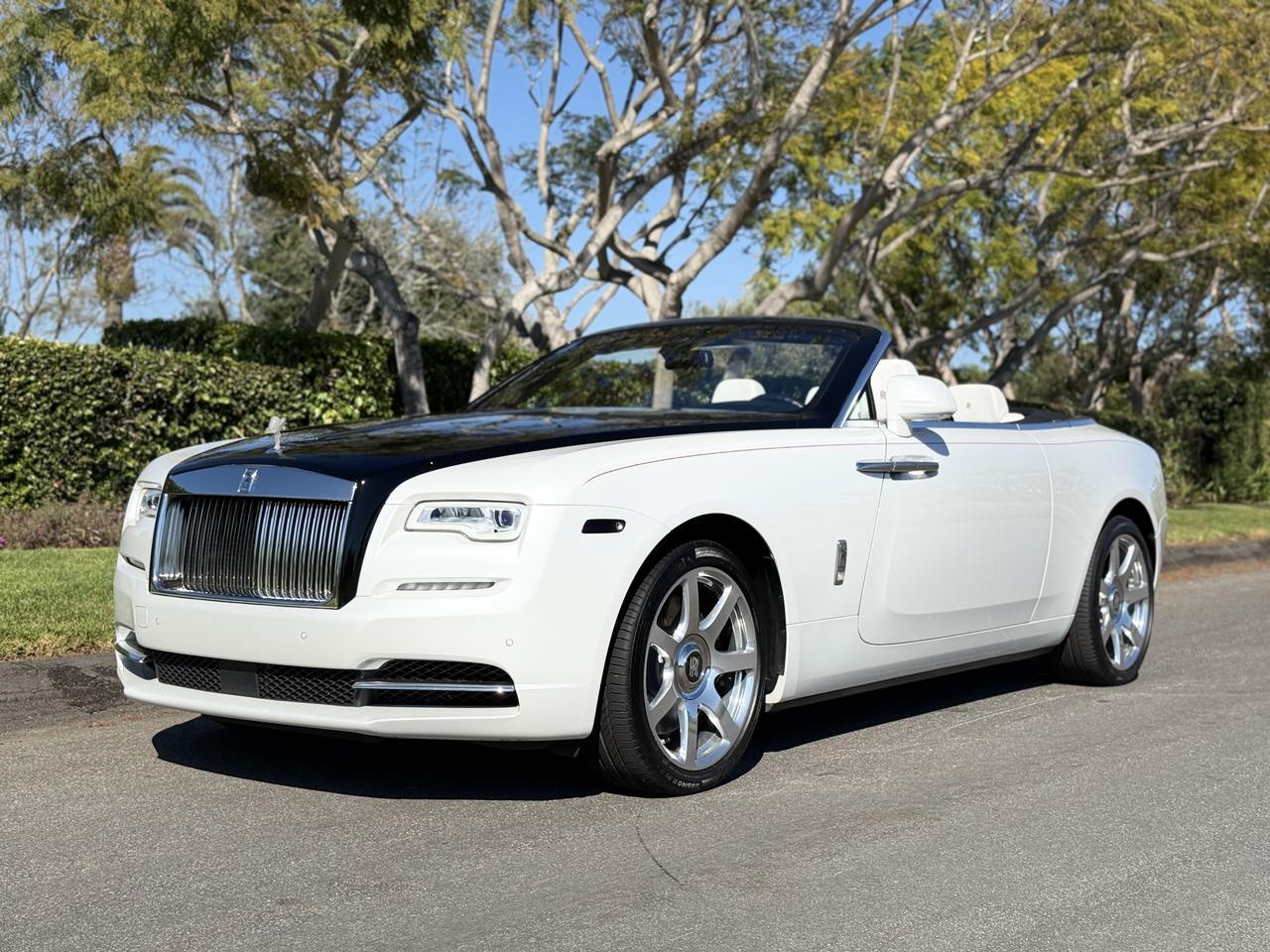 2018 Rolls-Royce Dawn Inspired By Fashion