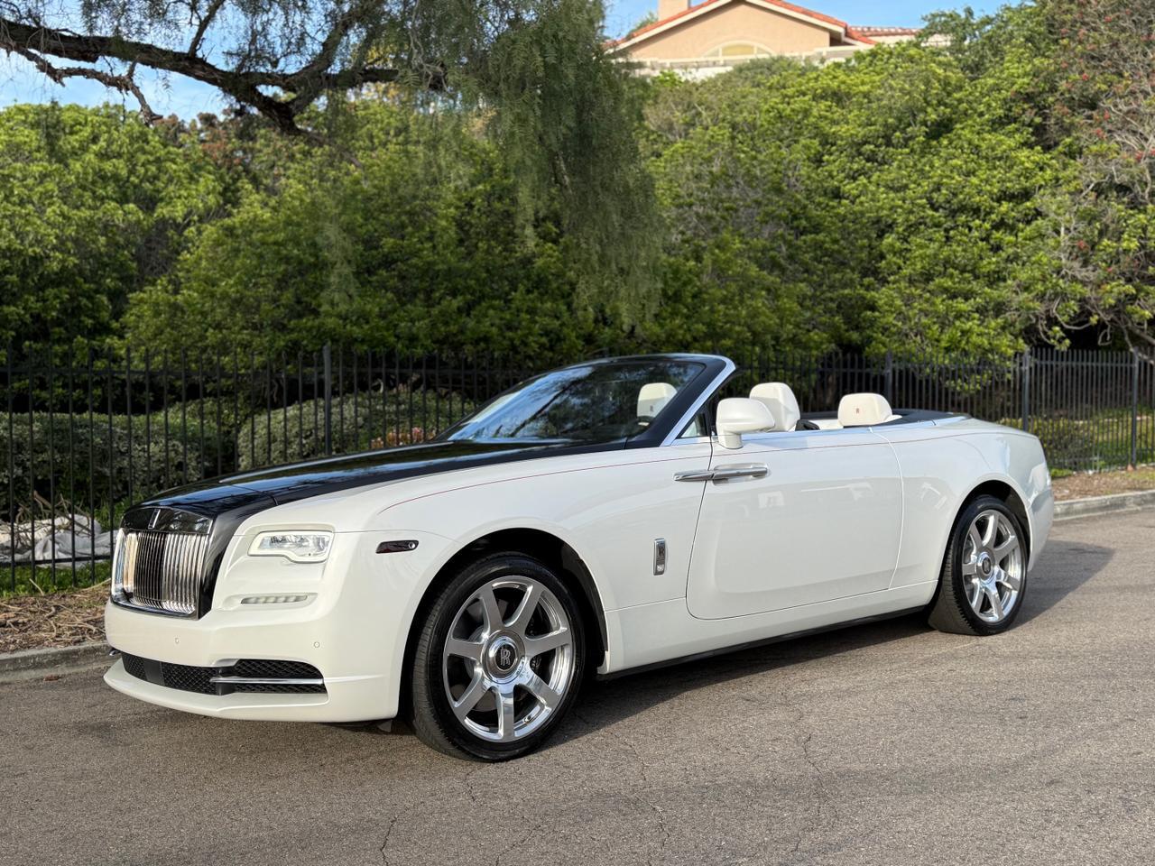 2018 Rolls-Royce Dawn Inspired By Fashion