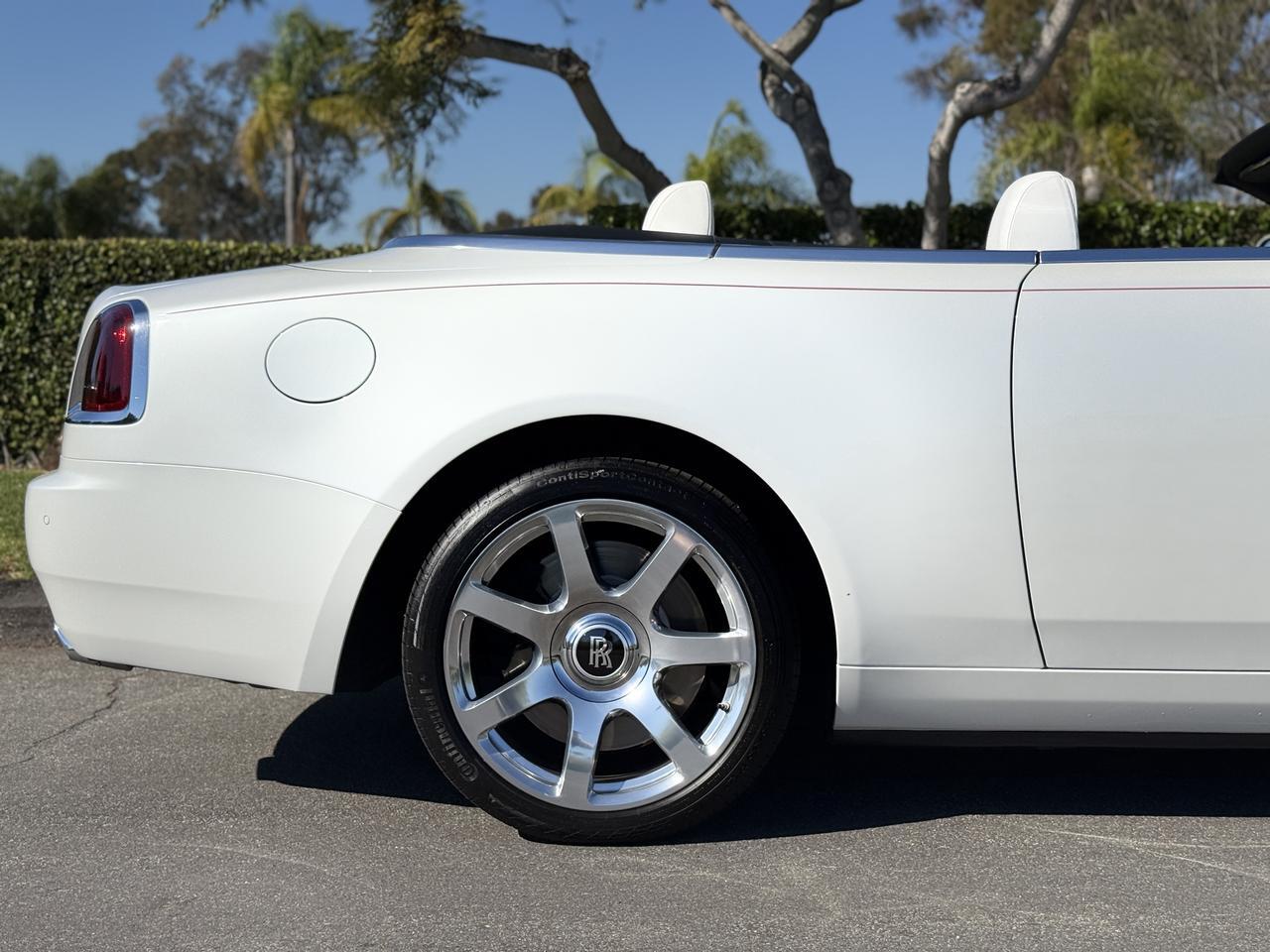 2018 Rolls-Royce Dawn Base - Photo 10