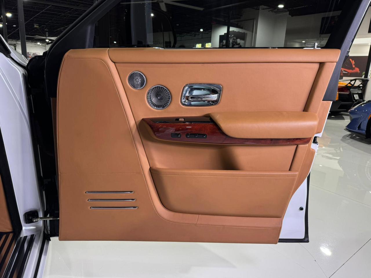 2018 Rolls-Royce Phantom Extended Wheelbase Bespoke audio, Bespoke Gallery, shooting star headliner AND MUCH MORE!!! Fort Lauderdale FL