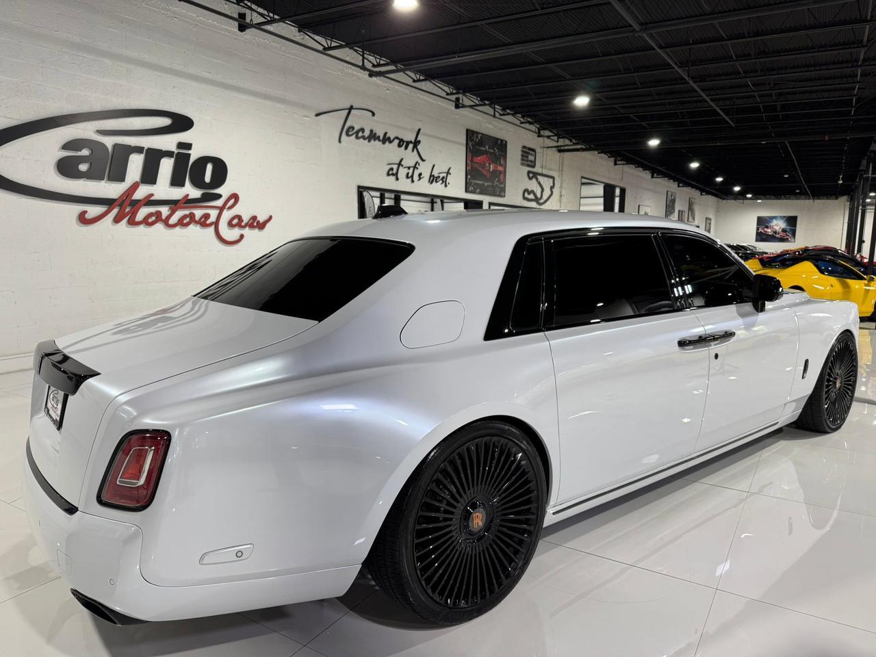 2018 Rolls-Royce Phantom Extended Wheelbase Bespoke audio, Bespoke Gallery, shooting star headliner AND MUCH MORE!!! Fort Lauderdale FL