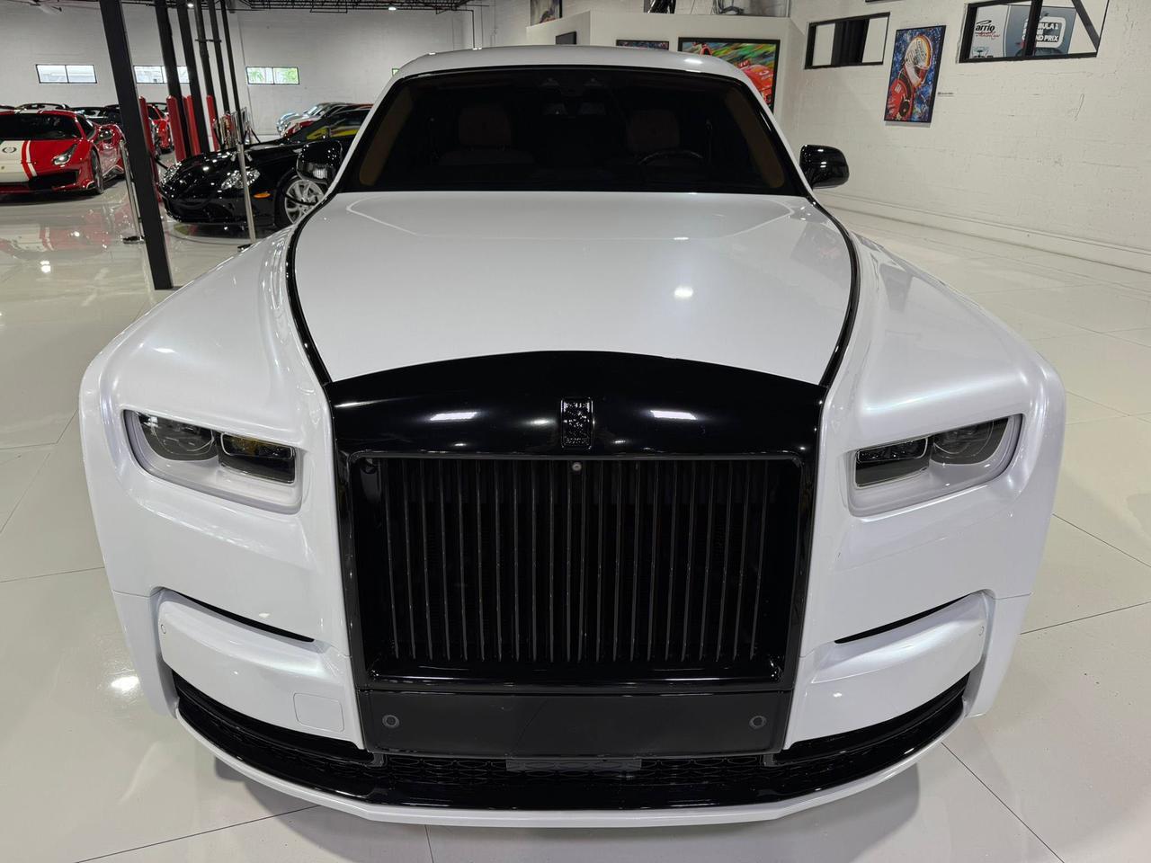 2018 Rolls-Royce Phantom Extended Wheelbase Bespoke audio, Bespoke Gallery, shooting star headliner AND MUCH MORE!!! Fort Lauderdale FL