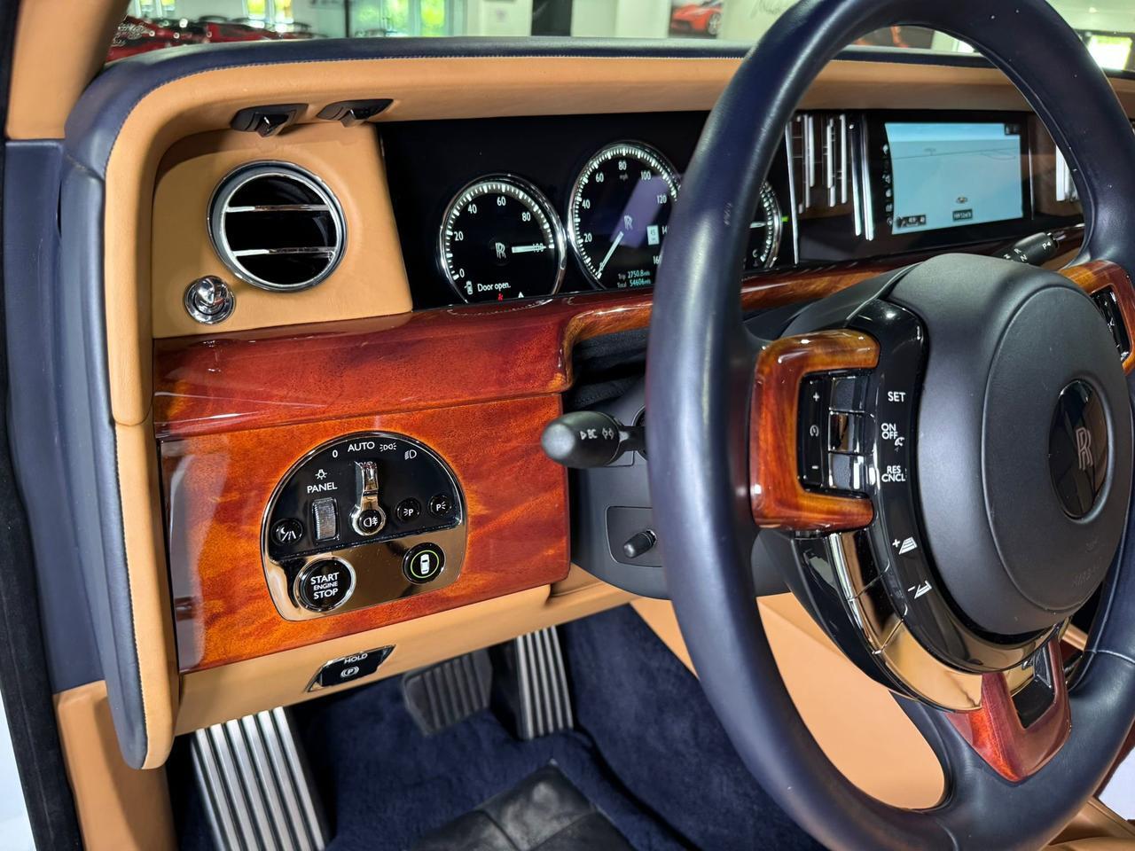 2018 Rolls-Royce Phantom Extended Wheelbase Bespoke audio, Bespoke Gallery, shooting star headliner AND MUCH MORE!!! Fort Lauderdale FL