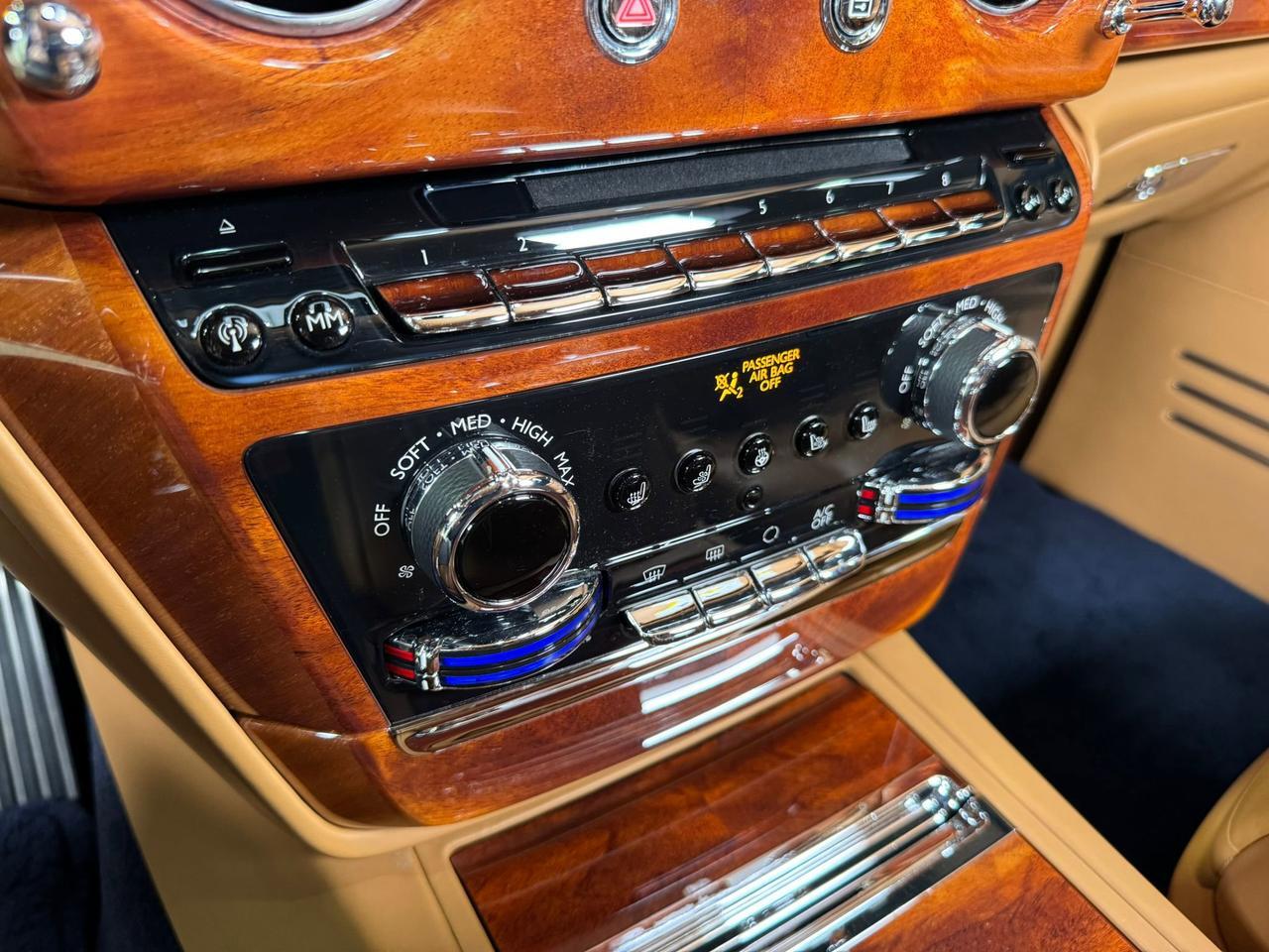 2018 Rolls-Royce Phantom Extended Wheelbase Bespoke audio, Bespoke Gallery, shooting star headliner AND MUCH MORE!!! Fort Lauderdale FL