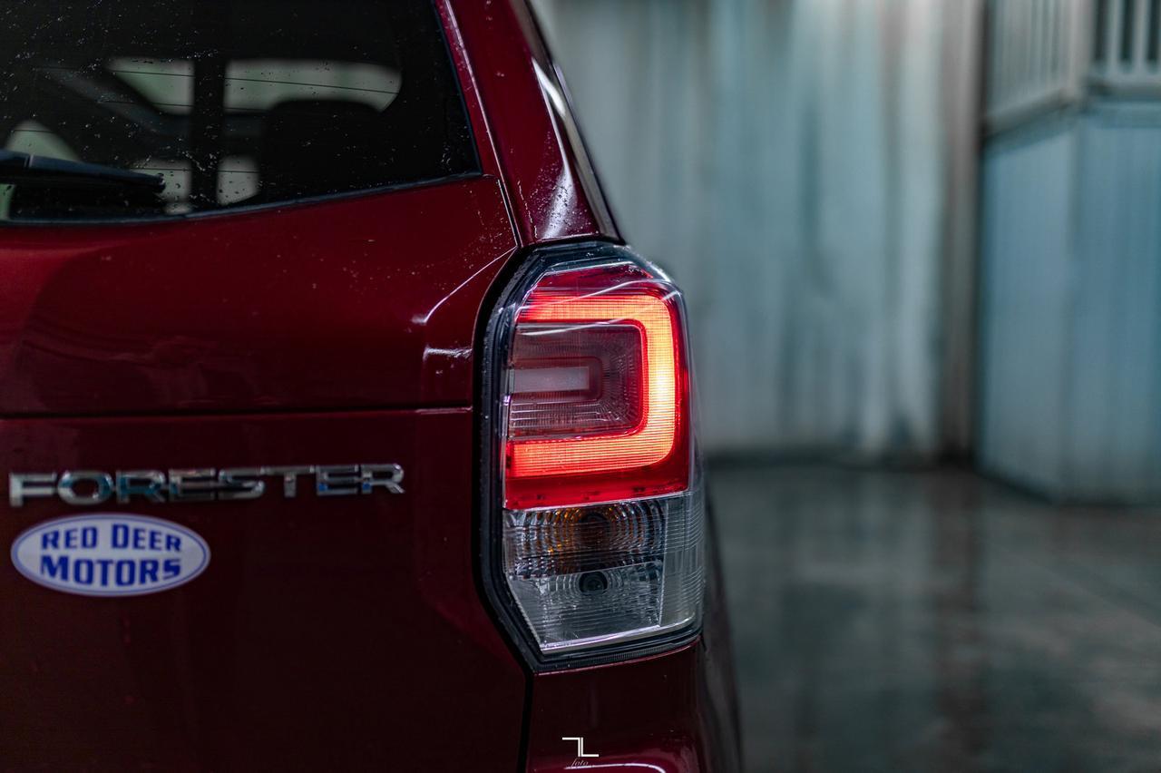 2018 Subaru Forester AWD Limited Leather Roof Nav BCam Red Deer AB