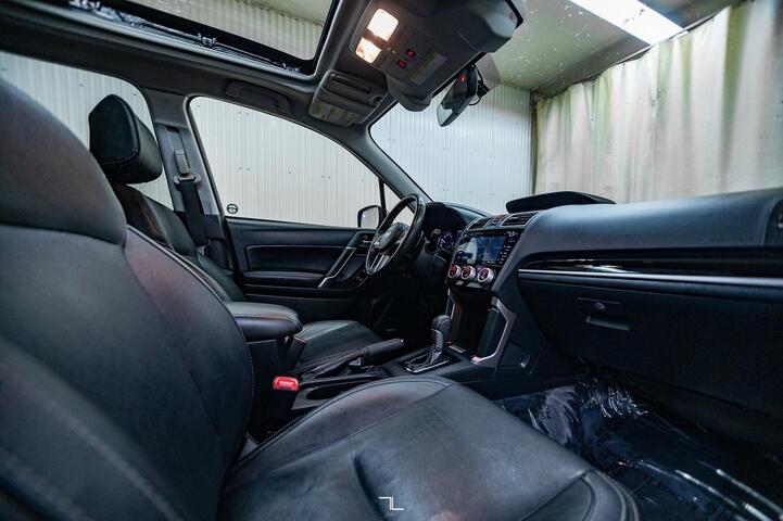 2018 Subaru Forester AWD Limited Leather Roof Nav BCam Red Deer AB 2018 Subaru Forester AWD Limited Leather Roof Nav BCam Red Deer AB