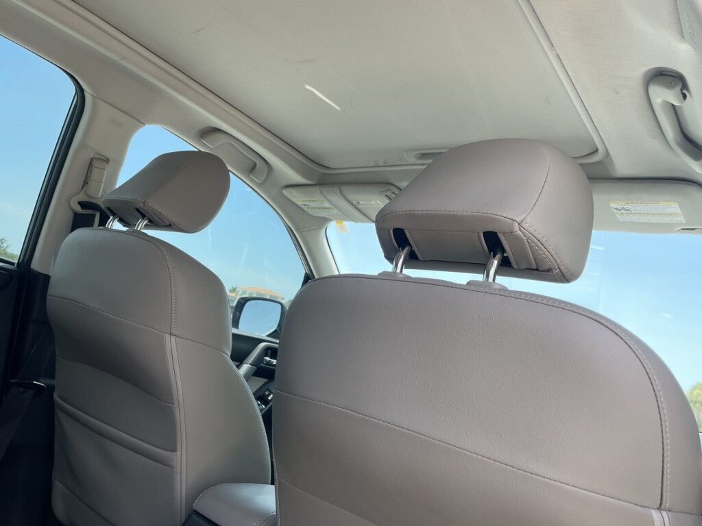 2018 Subaru Forester Limited~CLEAN CARFAX~ONLINE FINANCE~BLUETOOH~CRUISE CONTROL~PANORAMIC MOONROOF / SUNROOF~REARVIEW CAMERA Sarasota FL