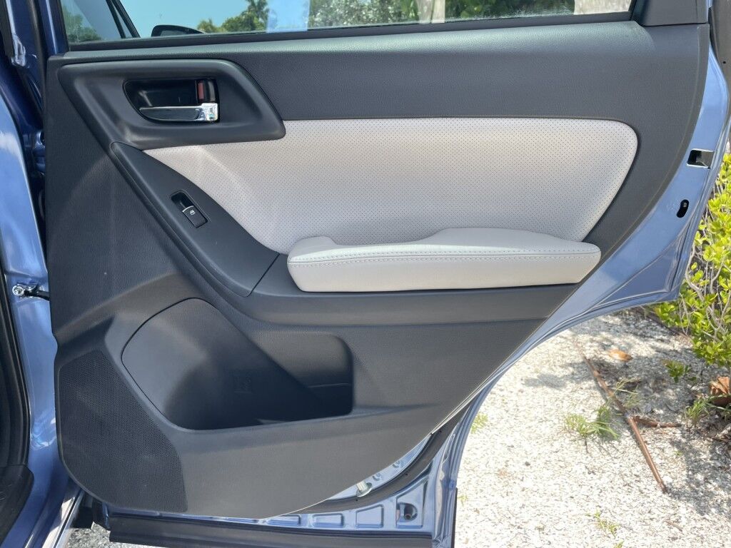2018 Subaru Forester Limited~CLEAN CARFAX~ONLINE FINANCE~BLUETOOH~CRUISE CONTROL~PANORAMIC MOONROOF / SUNROOF~REARVIEW CAMERA Sarasota FL