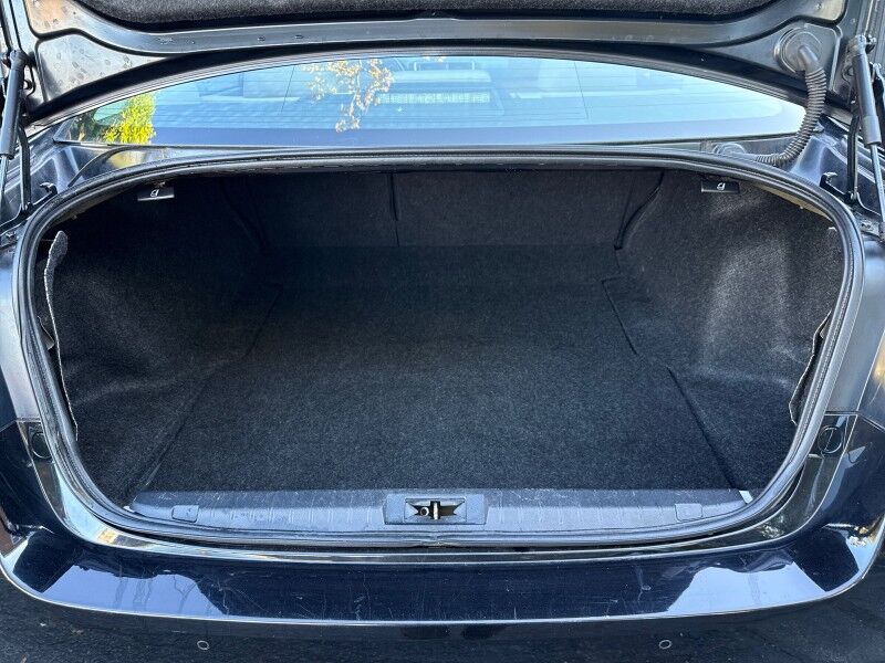 2018 Subaru Legacy 2.5 Limited AWD w/ Eyesight & Navigation System & High Beam Assist Arlington VA