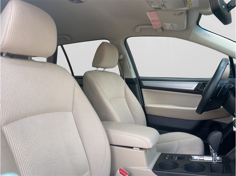 2018 Subaru Outback 2.5i Premium Wagon 4D Port Orchard WA