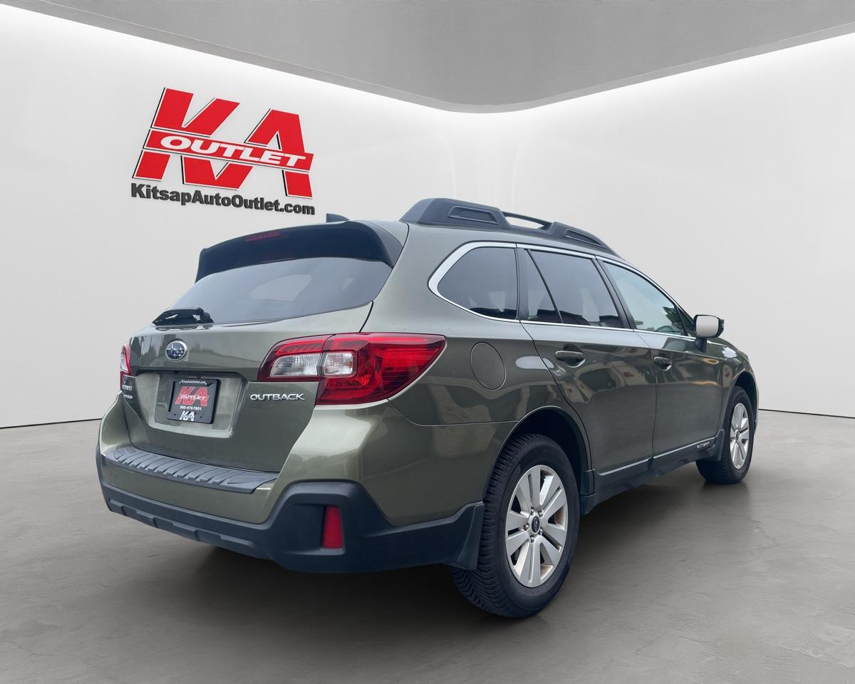 2018 Subaru Outback 2.5i Premium Wagon 4D