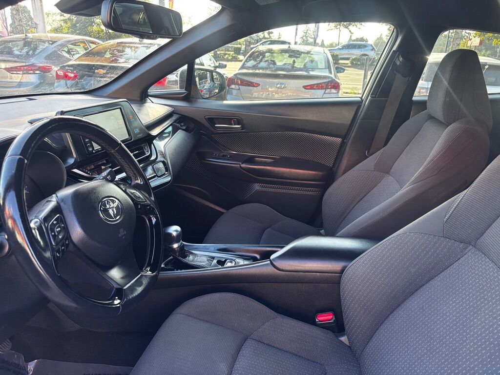 2018 TOYOTA C-HR XLE Des Moines WA