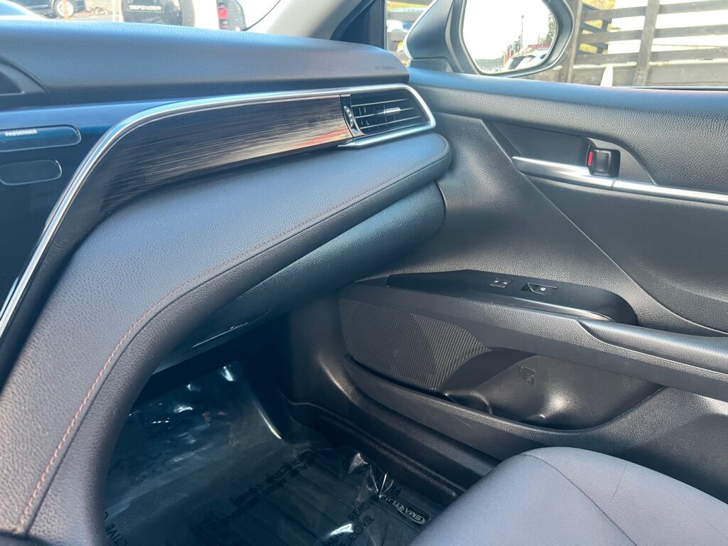 2018 TOYOTA CAMRY L Des Moines WA