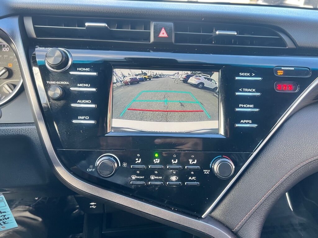 2018 TOYOTA CAMRY L Des Moines WA