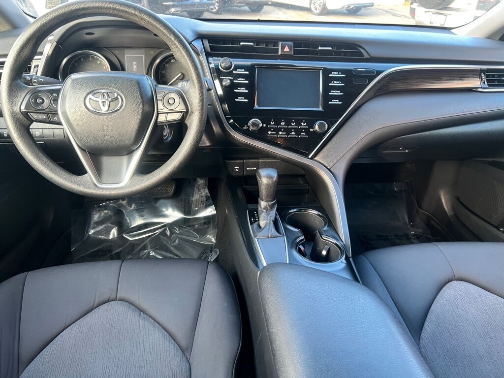 2018 TOYOTA CAMRY L Des Moines WA