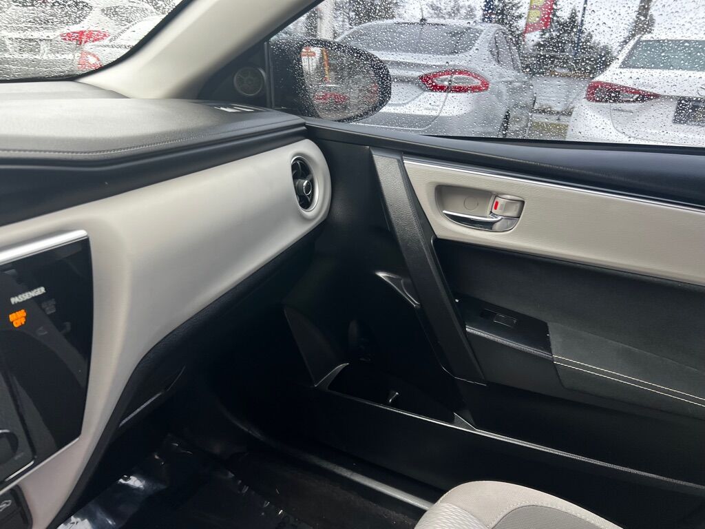 2018 TOYOTA COROLLA L Des Moines WA