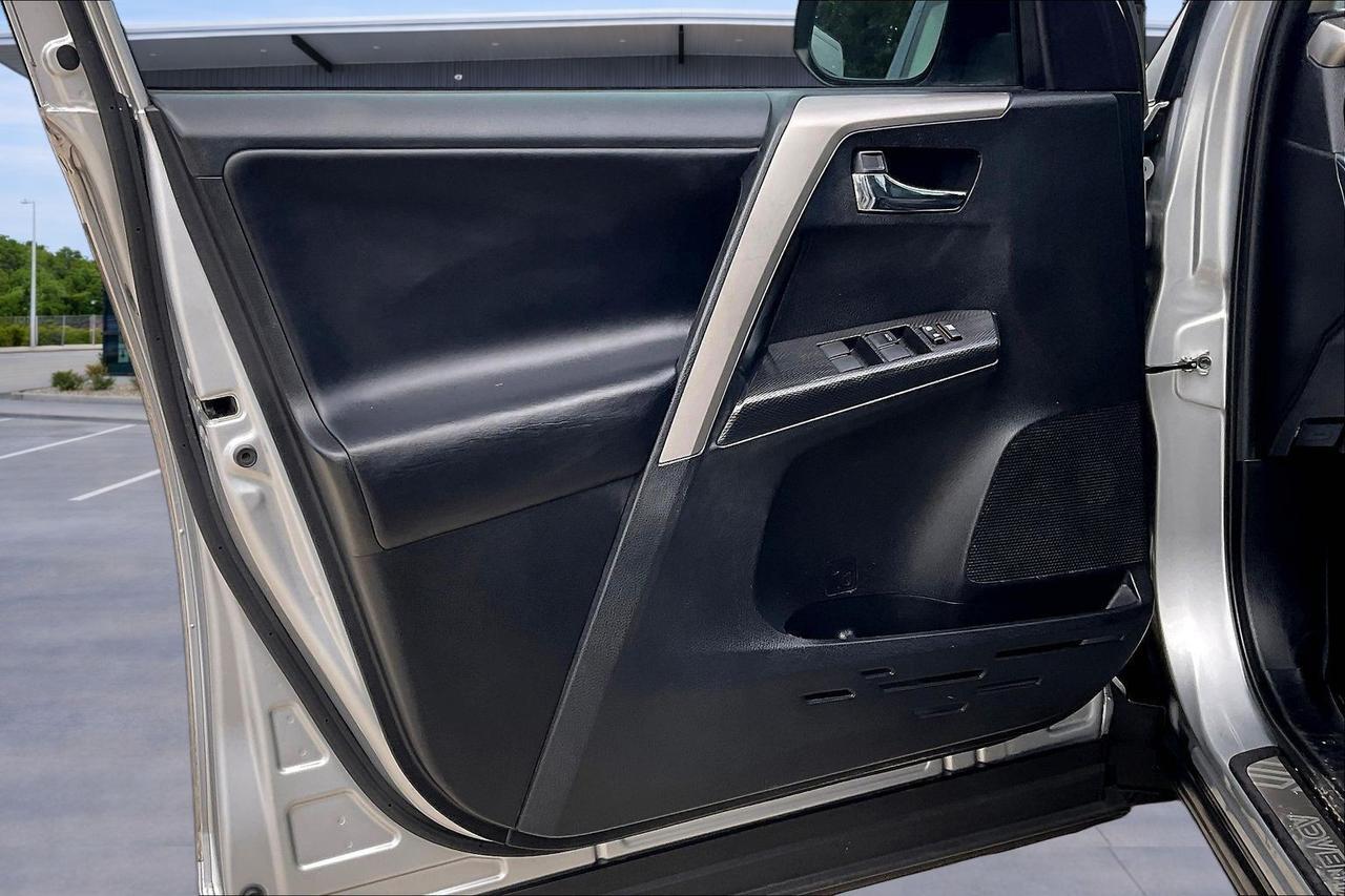 2018 TOYOTA RAV4 ADVENTURE Houston TX