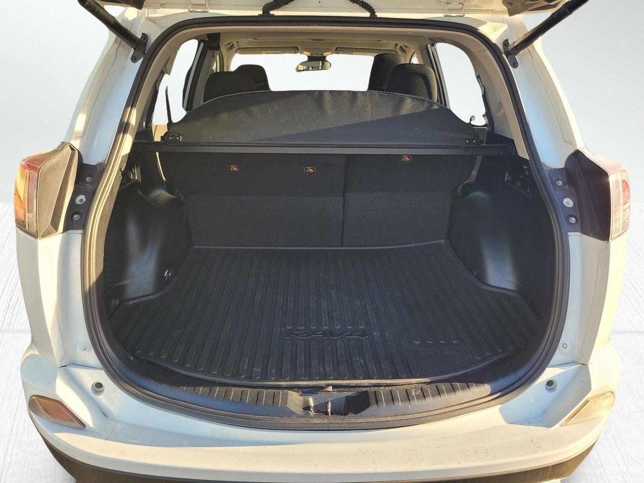 2018 TOYOTA RAV4 XLE Roseville CA