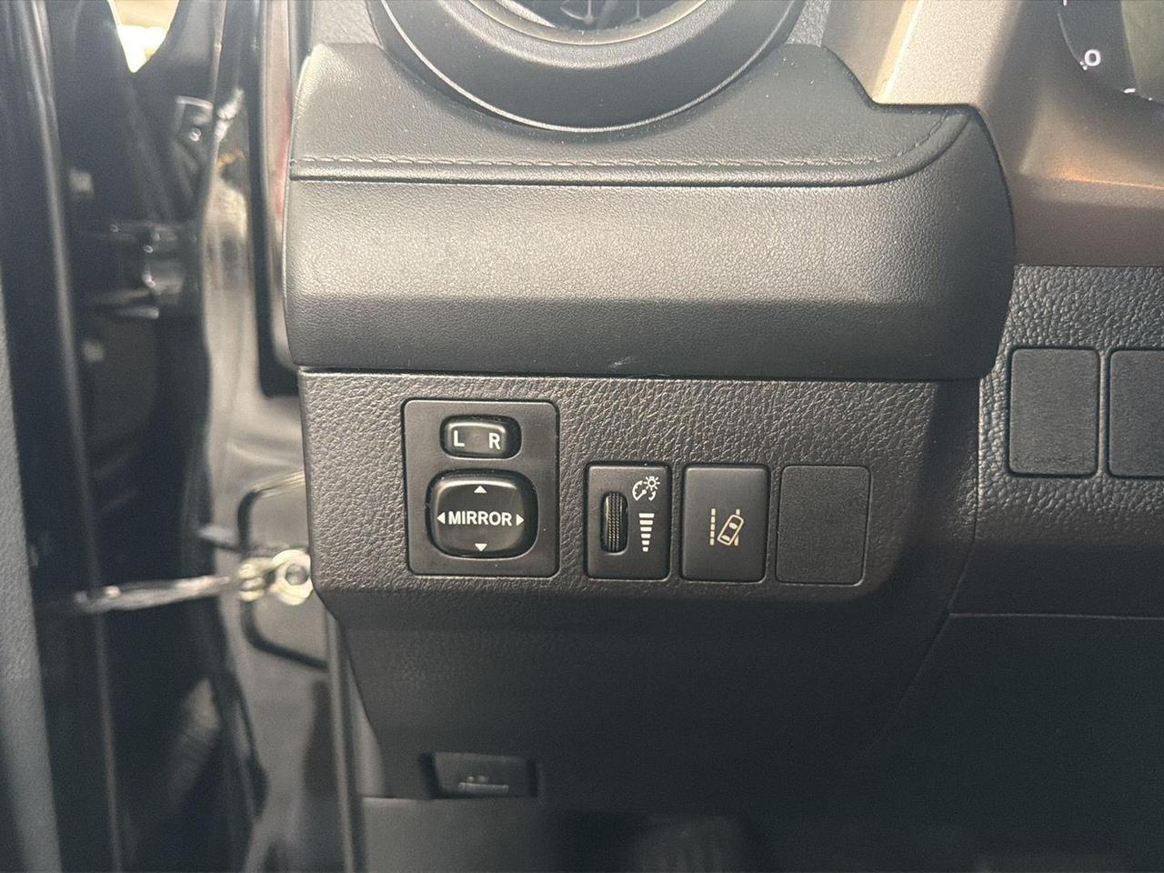 2018 TOYOTA TRUCK RAV4 LE FWD Gaithersburg MD