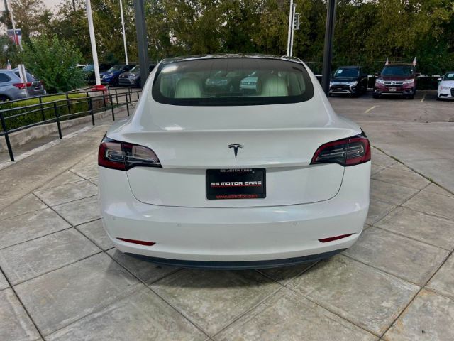 2018 Tesla Model 3 Long Range photo 3