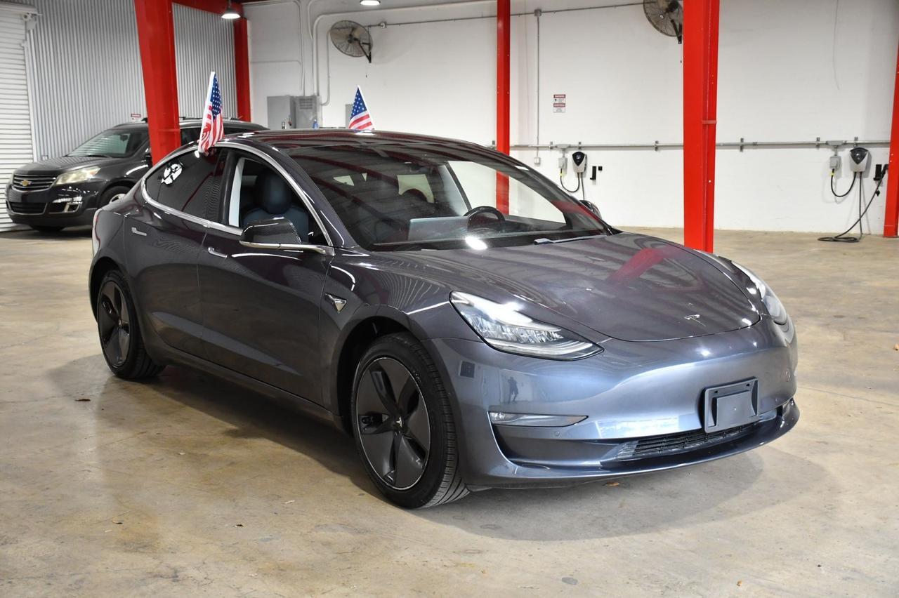 2018 Tesla Model 3 Long Range's photo