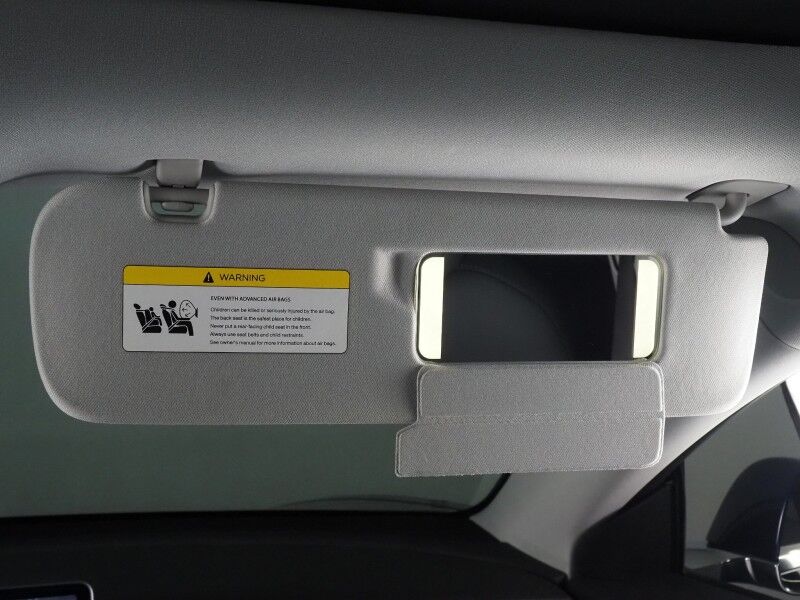 2018 Tesla Model 3 Long Range RWD *NAVIGATION, AUTOPILOT, BLIND SPOT & LANE KEEP ASSIST, COLLISION ALERT w/BRAKING, BACKUP-CAMERA, PANORAMA GLASS ROOF, HEATED SEATS, 19 INCH SPORT WHEELS, BLUETOOTH Round Rock TX