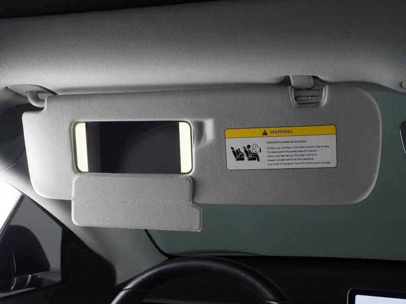 2018 Tesla Model 3 Long Range RWD *NAVIGATION, AUTOPILOT, BLIND SPOT & LANE KEEP ASSIST, COLLISION ALERT w/BRAKING, BACKUP-CAMERA, PANORAMA GLASS ROOF, HEATED SEATS, 19 INCH SPORT WHEELS, BLUETOOTH Round Rock TX