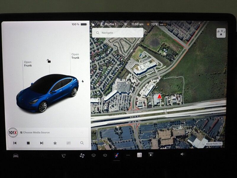 2018 Tesla Model 3 Long Range RWD *NAVIGATION, AUTOPILOT, BLIND SPOT & LANE KEEP ASSIST, COLLISION ALERT w/BRAKING, BACKUP-CAMERA, PANORAMA GLASS ROOF, HEATED SEATS, 19 INCH SPORT WHEELS, BLUETOOTH Round Rock TX